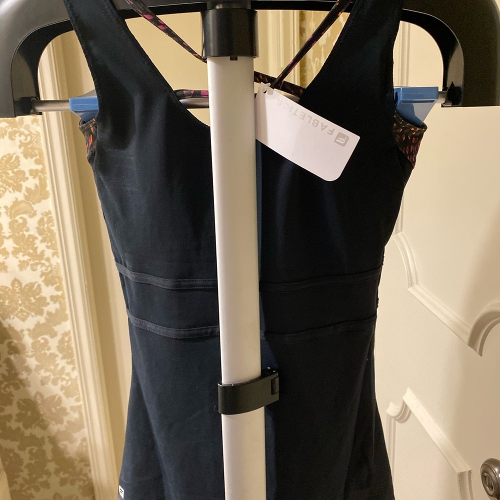 Fabletics top - Picture 2 of 3